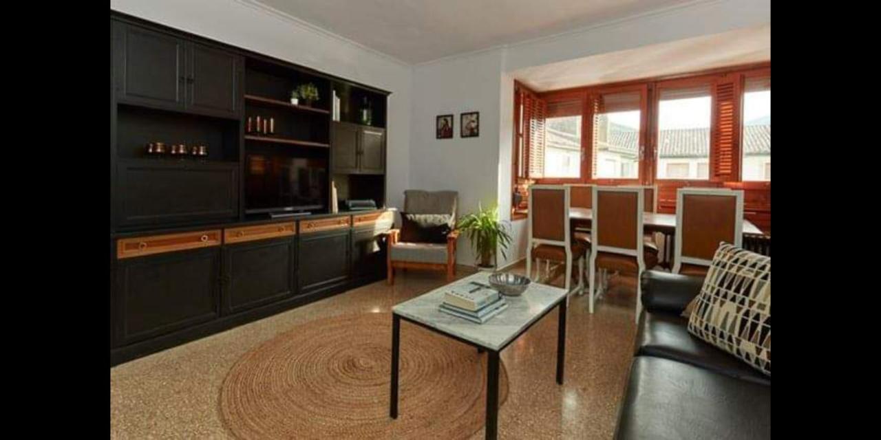 Guest House Boltana Bagian luar foto
